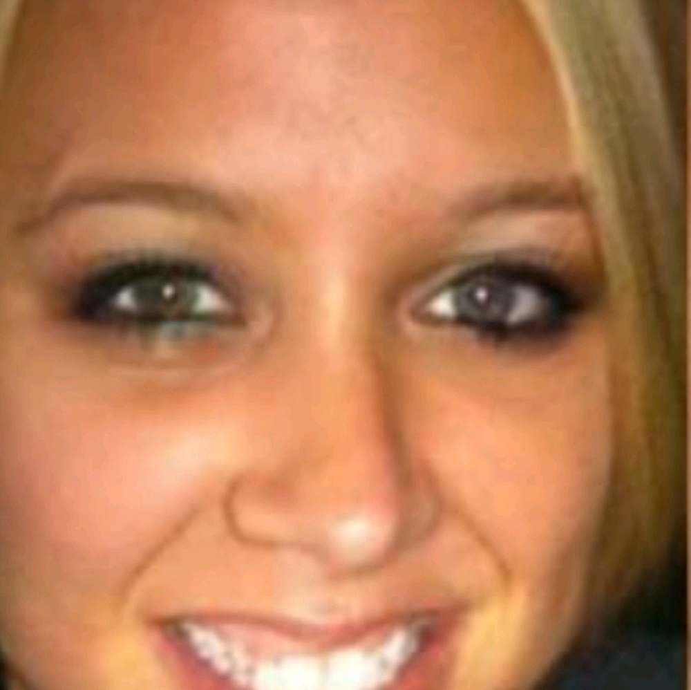 Meet your Posher, Angie